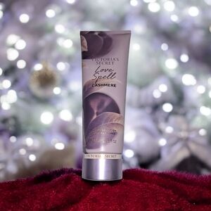 Victoria's Secret Love Spell Cashmere Fragrance Lotion New